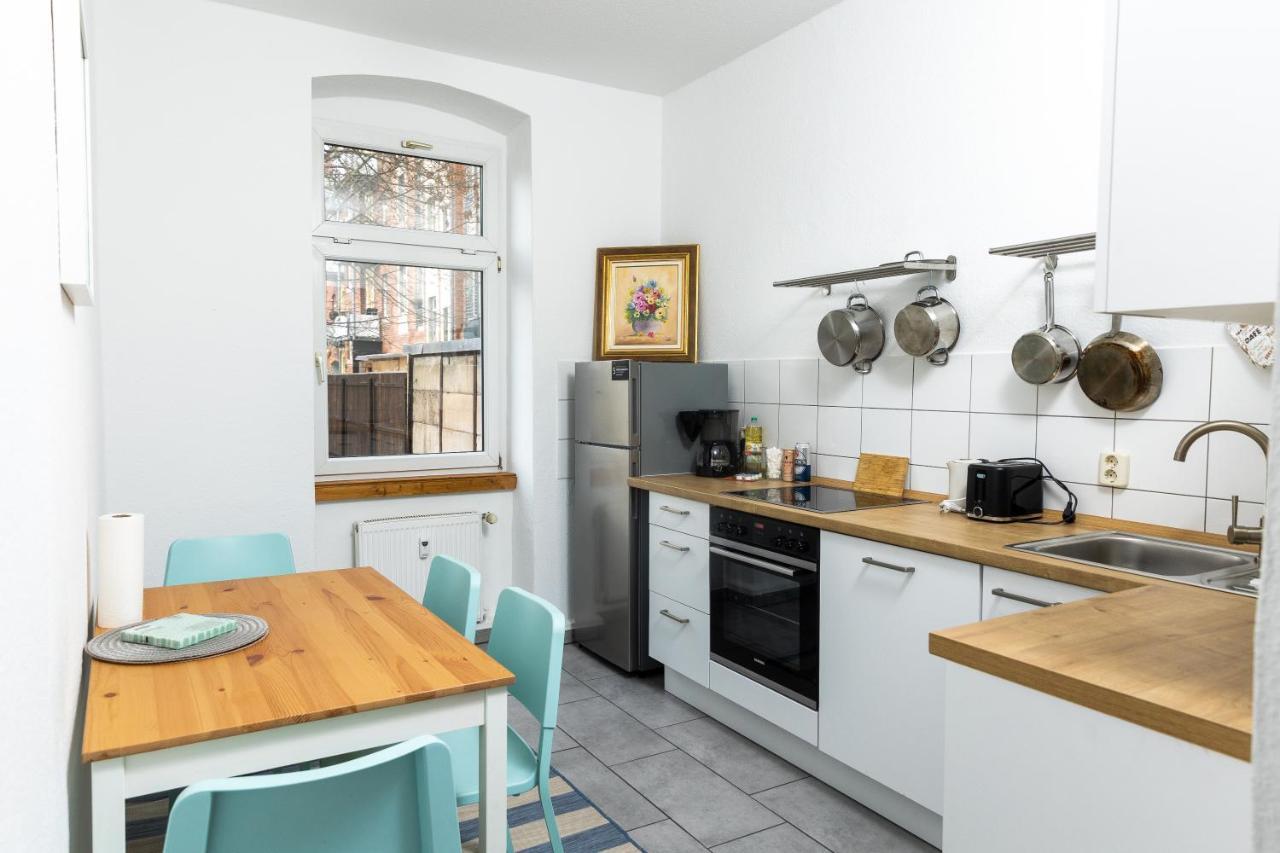 Grossraum-Apartments Mit 2Sz, Wz, Kueche, Smart-Tv, Parken, Etc Erfurt Zewnętrze zdjęcie