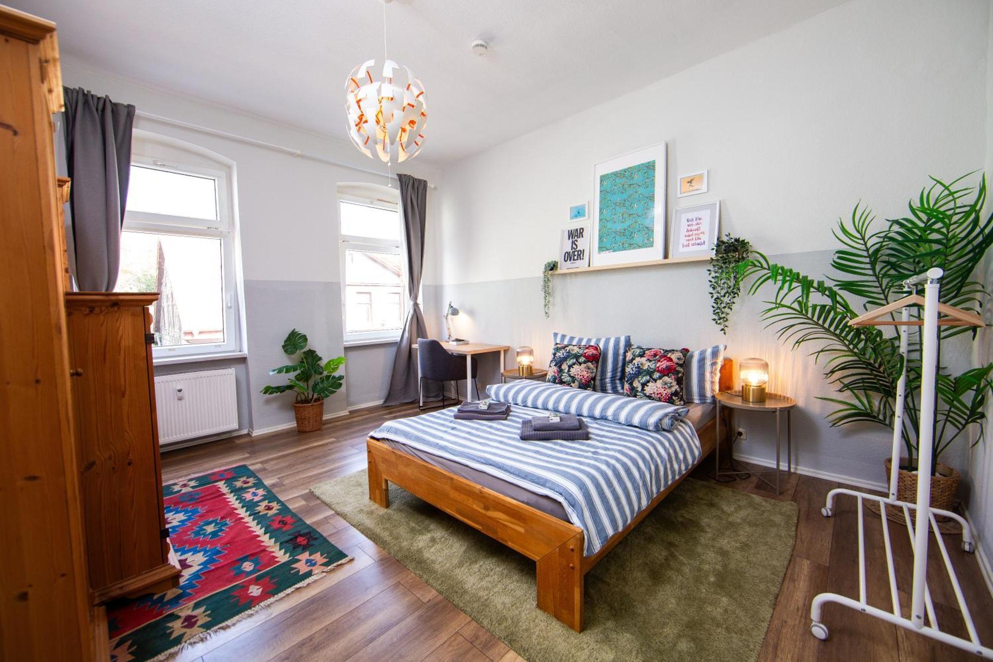Grossraum-Apartments Mit 2Sz, Wz, Kueche, Smart-Tv, Parken, Etc Erfurt Zewnętrze zdjęcie