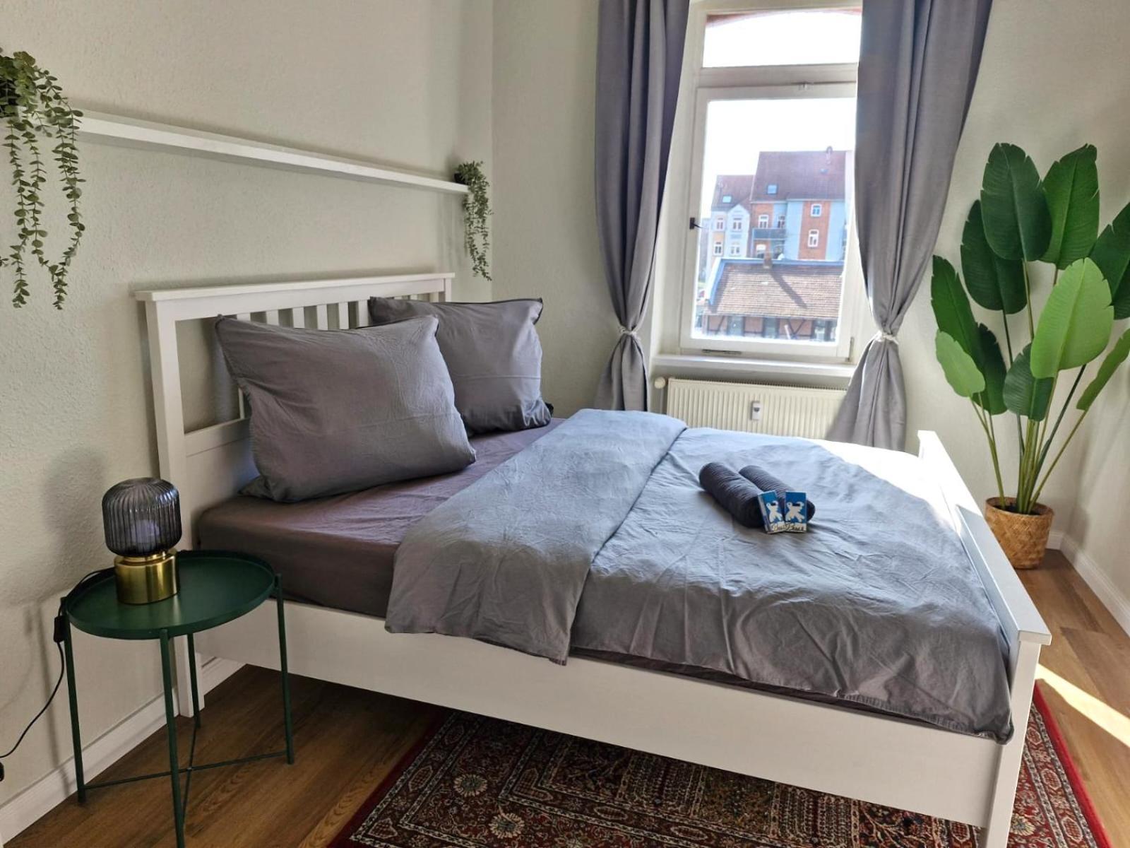 Grossraum-Apartments Mit 2Sz, Wz, Kueche, Smart-Tv, Parken, Etc Erfurt Pokój zdjęcie